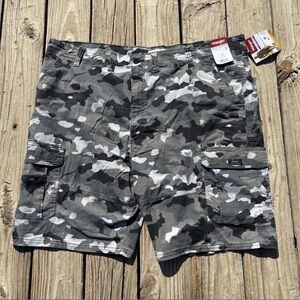 Wrangler Men’s Gray Camo Cargo Shorts